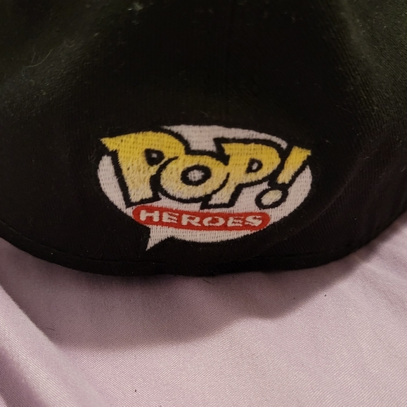 Batman fitted hat pop figurine - Picture 2 of 3